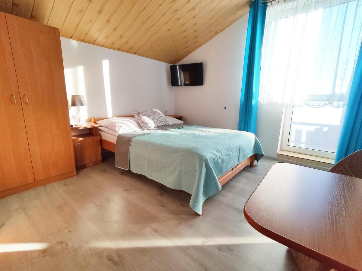 Pokoje Goscinne U Mirki Homestay Wladyslawowo
