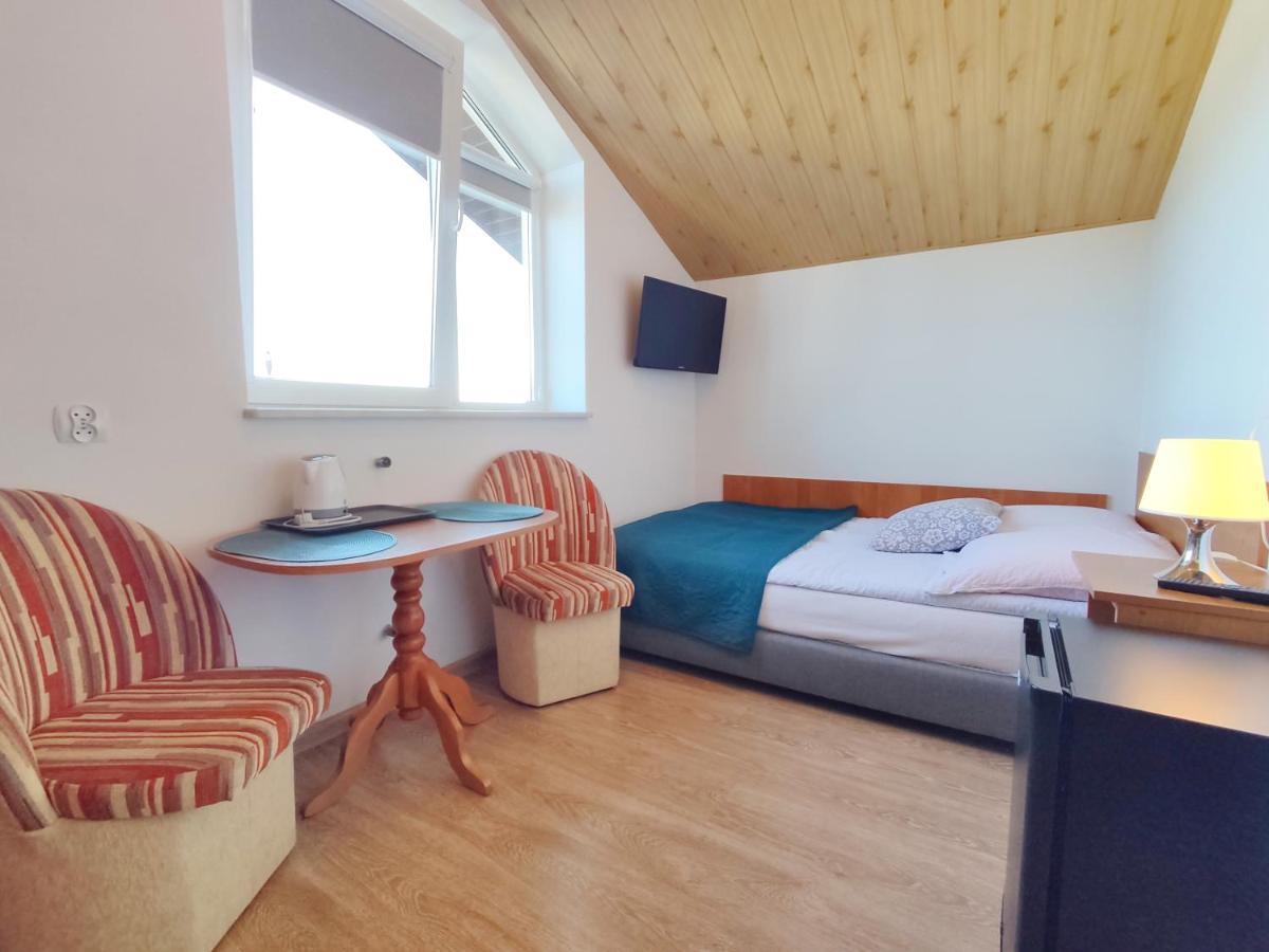 Pokoje Goscinne U Mirki Homestay Wladyslawowo